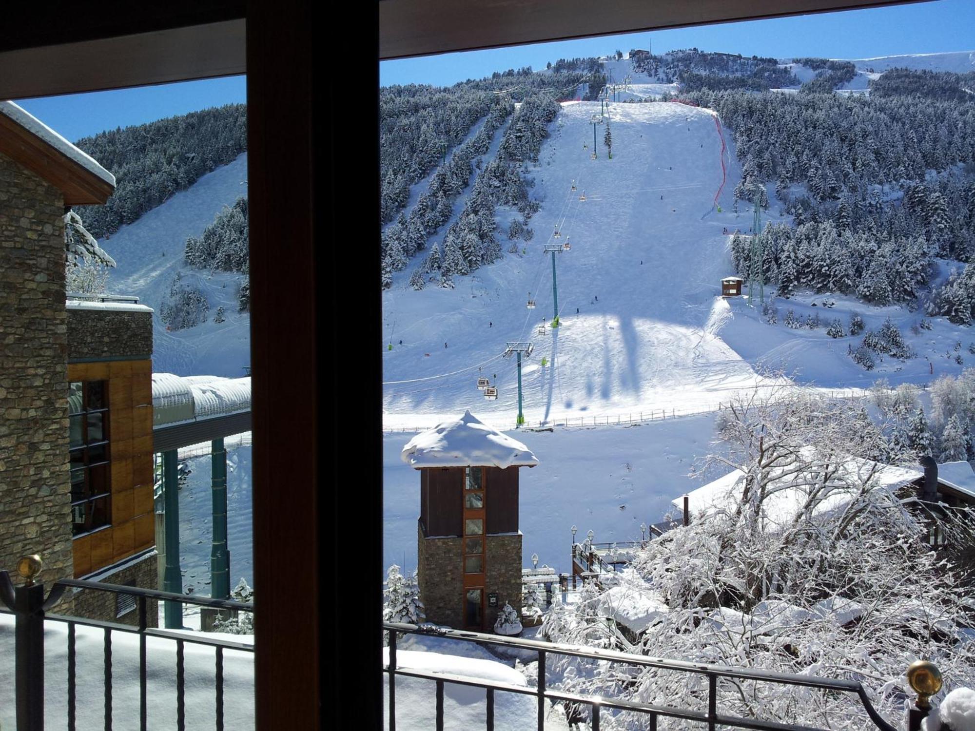 Apartaments Turistics Pirineu Soldeu Buitenkant foto