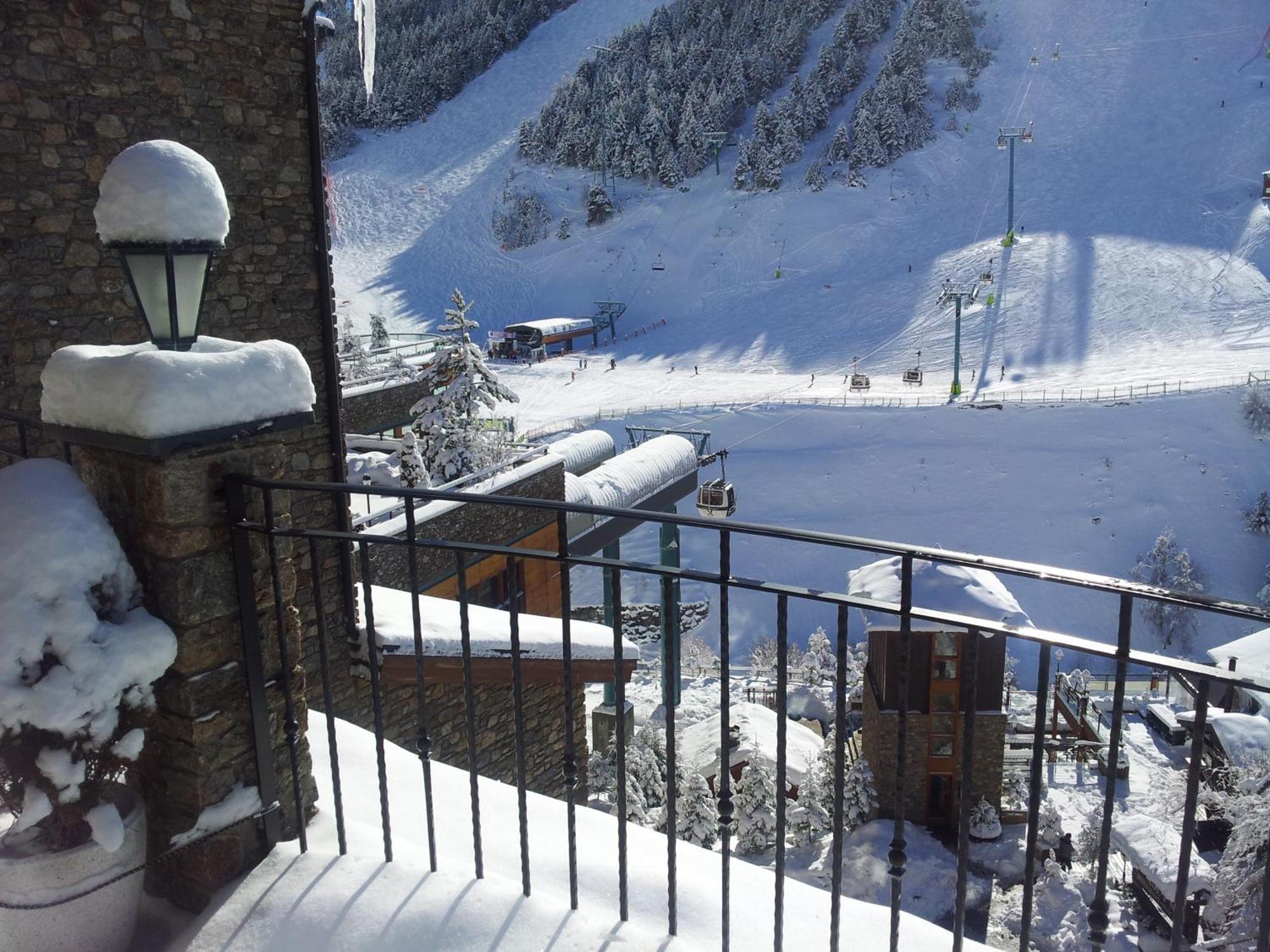 Apartaments Turistics Pirineu Soldeu Buitenkant foto