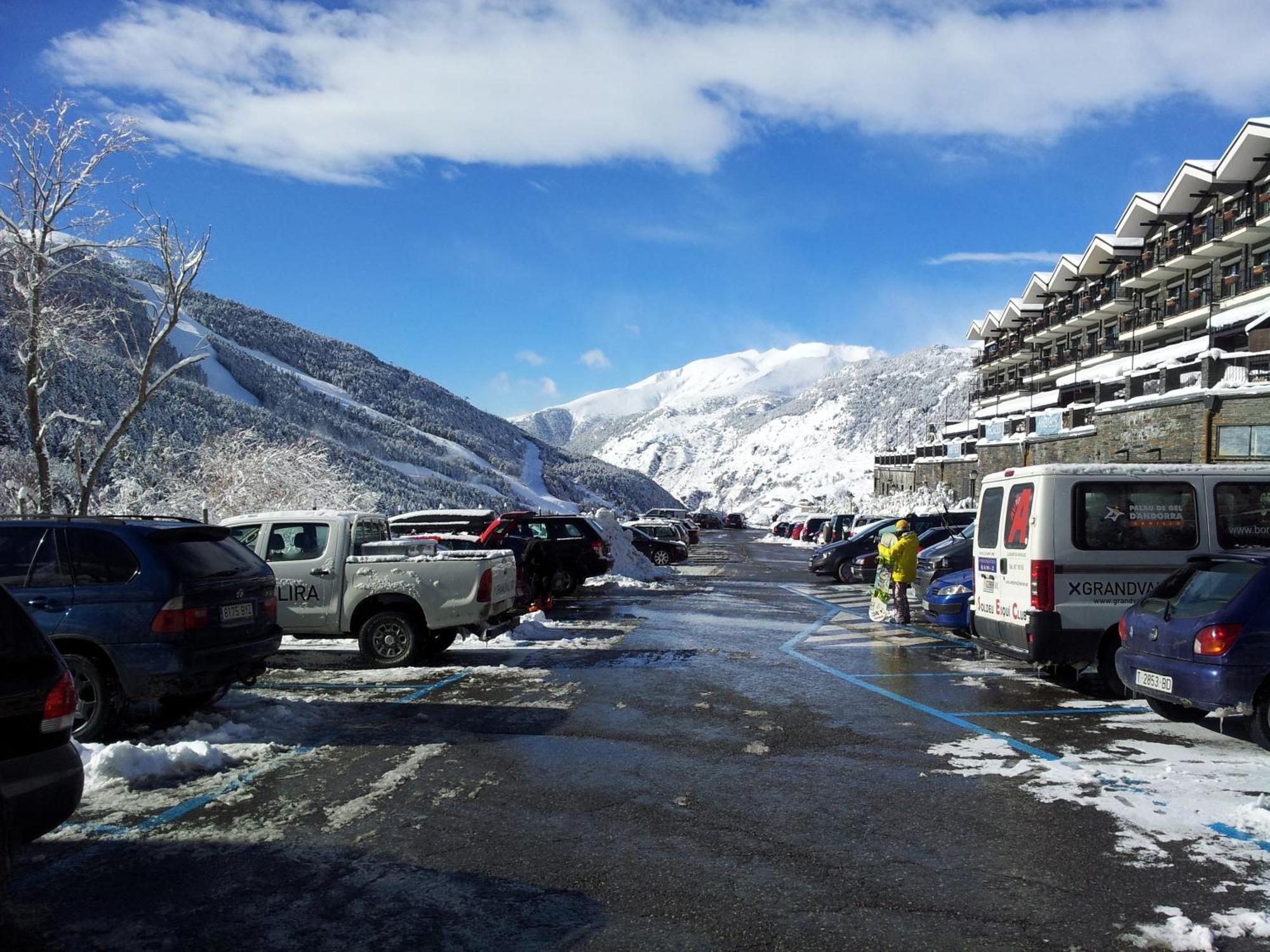 Apartaments Turistics Pirineu Soldeu Buitenkant foto